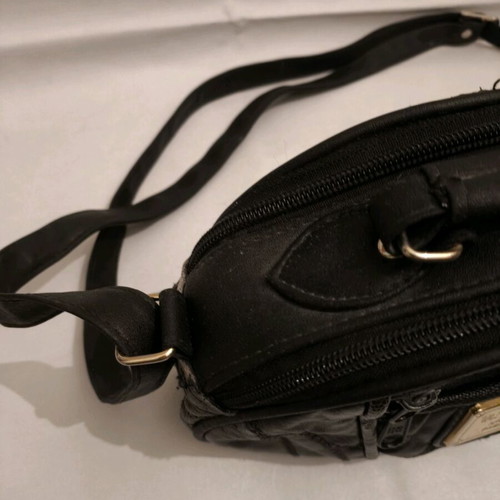 Leather backpack used, black, with zipper, 15x25cm