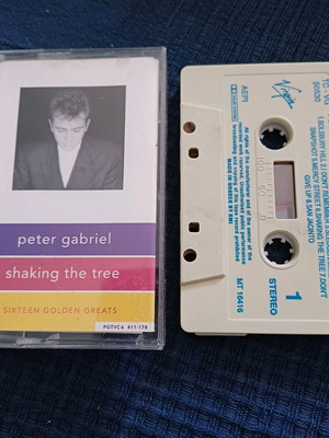Peter Gabriel Shaking the Tree cassette album like new, rock