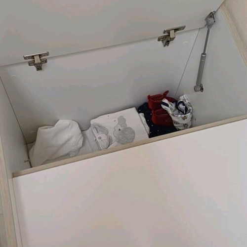 Baby crib like new with integrated changing table and storage space