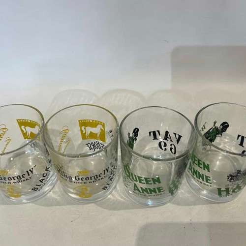 Set of 4 collectible King George IV Black & White and Queen Anne whisky glasses used
