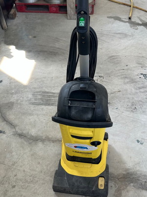 Karcher professional mop used