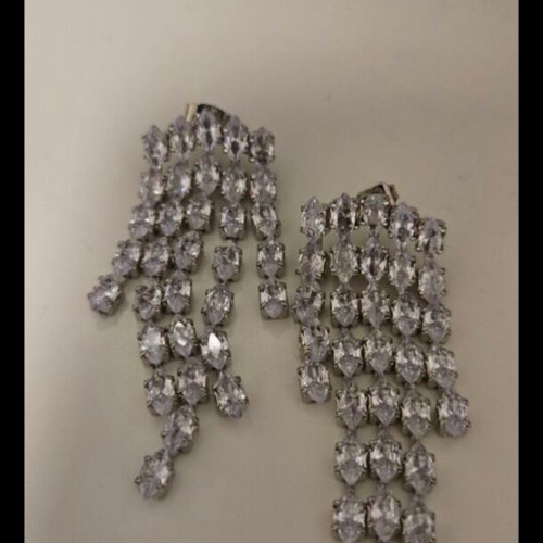 Long chandelier earrings with rhinestones, silver