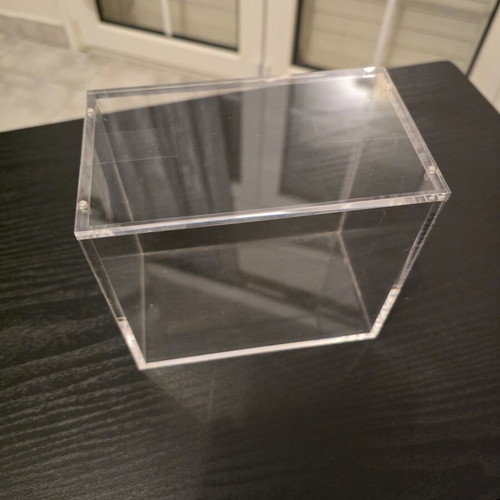 Acrylic case with magnet for Pokemon booster box