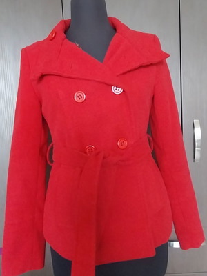 Women's coat used red medium, 70% wool