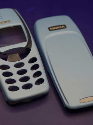 Nokia 3310 / 3330 housing light blue like new