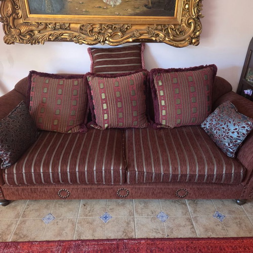 Set of two sofas 2-seater and 3-seater, burgundy color, like new