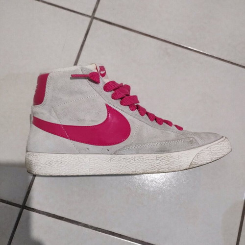 Nike Blazer Mid suede used, grey with pink details