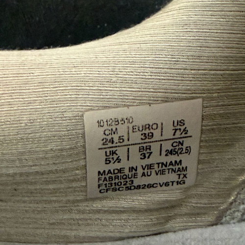 Asics Novablast F 131023 sport shoes like new size 39
