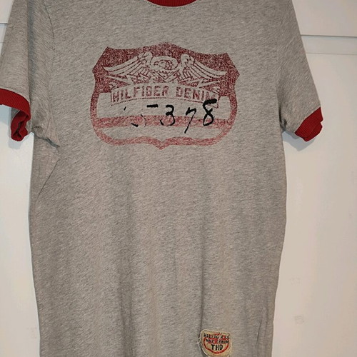 Hilfiger Denim T-shirt used, size M, gray and red