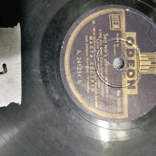 Gramophone records used with foreign songs