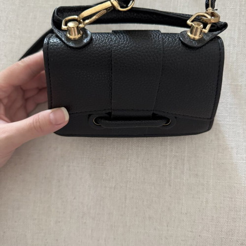 Mini black shoulder bag Shein like new, PU leather with gold details