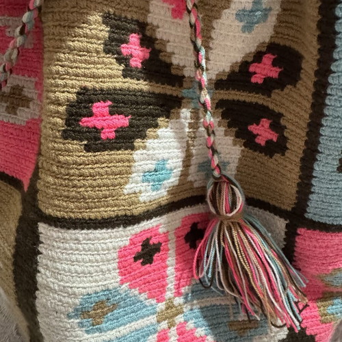 Wayuu Mochila bag handmade, authentic, multicolor crossbody