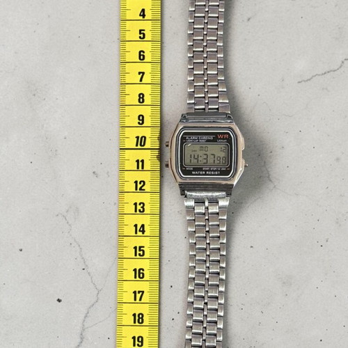 Digital watch like new, silver unisex