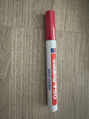 Edding 750 oil marker red new permanent