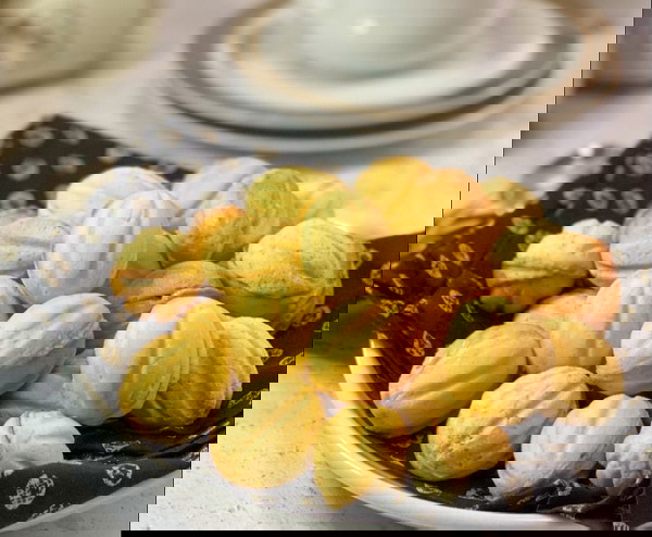 Орехи (oreshki)