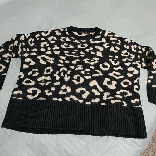 Zara sweater used, size M