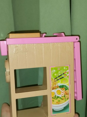 Barbie Cooking Counter like new with modeling clay vegetables