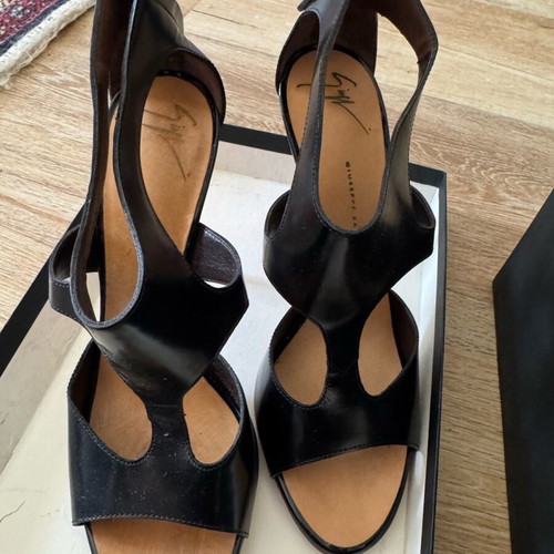 Giuseppe Zanotti high heel sandal new, size 40, black