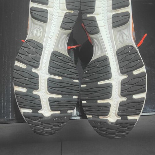 Asics Cumulus 17 running shoes, size 38, black and orange