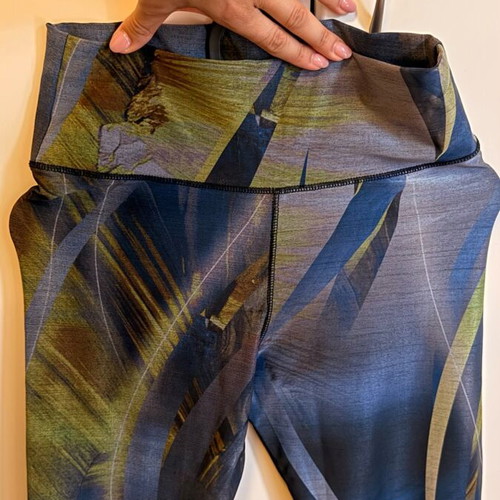 Gym leggings like new, blue green shades, size M