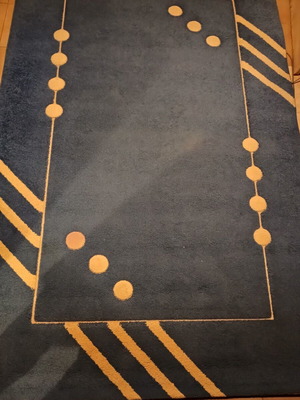 Blue and ecru rug 232x148 cm