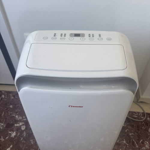 Inventor Magic Portable Air Conditioner like new 9000btu with accessories