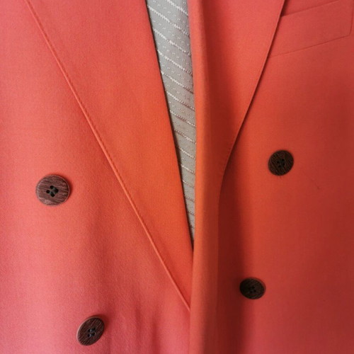 Coral color jacket new with fine lining