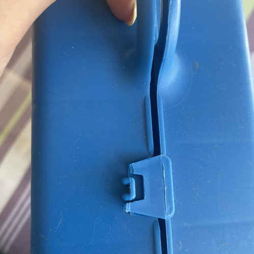 Hot Wheels plastic case for 60 cars, used, one clip broken
