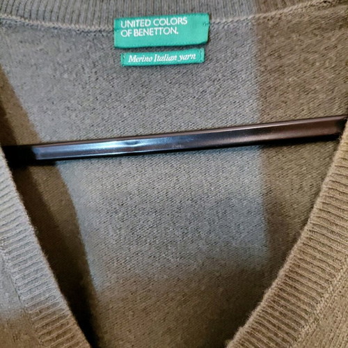Benetton wool sweater like new, khaki M/L