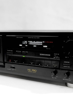 Aiwa AD-F810 3 Head Hi-Fi Cassette Deck, vintage