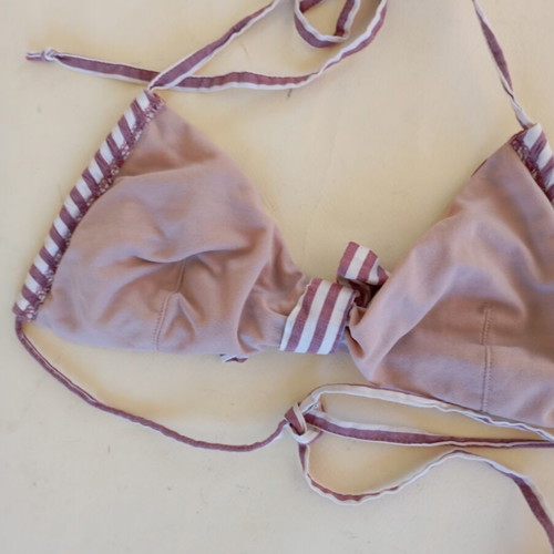 Striped pink bikini top Oysho like new, size S