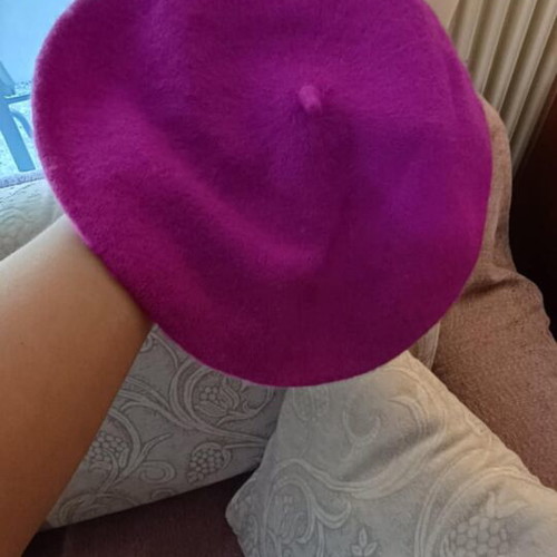 Women's pink beret like new