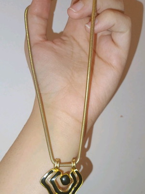 Statement necklace like new, 80's glam, black and gold