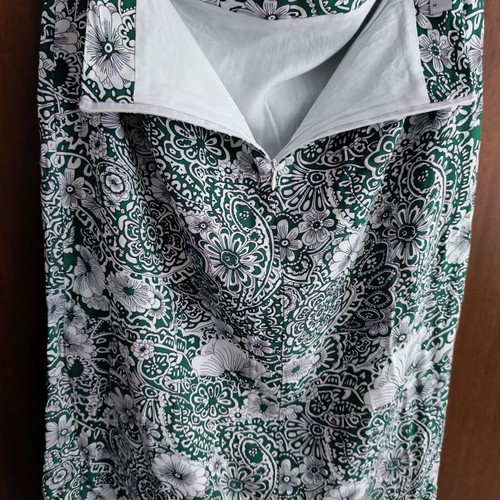 Chrisper women's skirt new, size 3, green