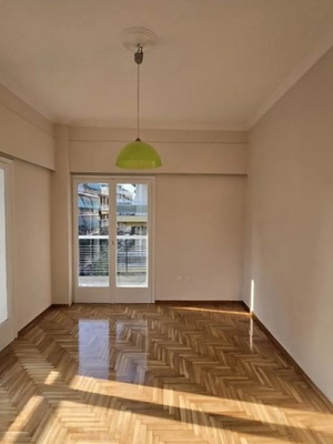 Διαμέρισμα 70 τ.μ. 2ου ορόφου με 2 υπνοδωμάτια στην Καλλιθέα Λόφος Φιλαρέτου