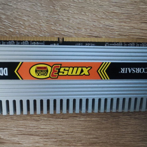 Corsair XMS3 DHX DDR3 2GB 1333MHz RAM memory like new