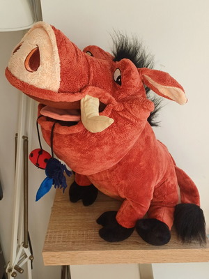 Lion King Pumba plush toy from Disneyland Paris, 60cm