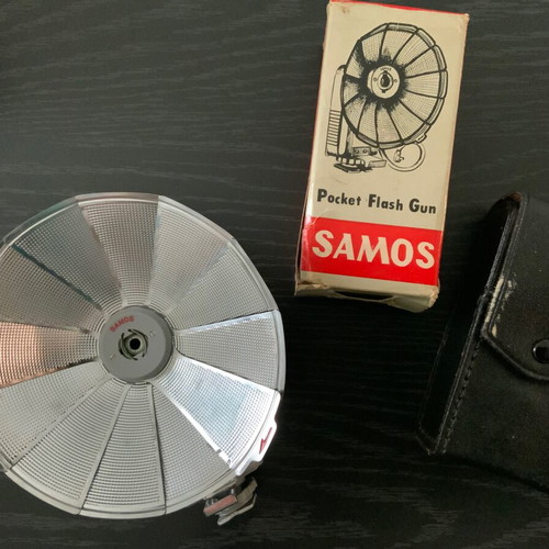 SAMOS Pocket Flash Gun Vintage with Box and Case
