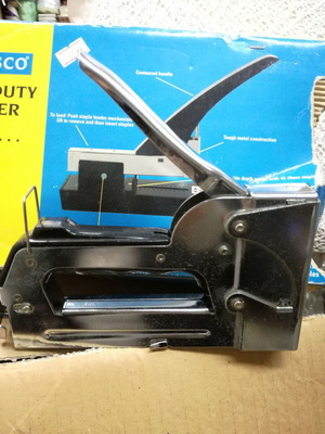 Professional stapler like new