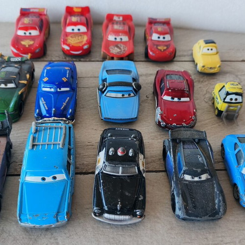 Mattel Disney Pixar Cars 15 toy cars