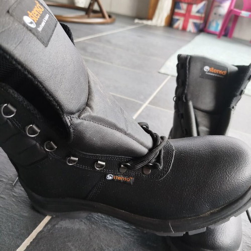Stenso Safety Boots Size 46 New With Steel Toe