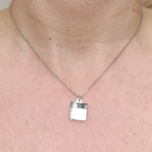 Necklace with square pendant like new, adjustable length