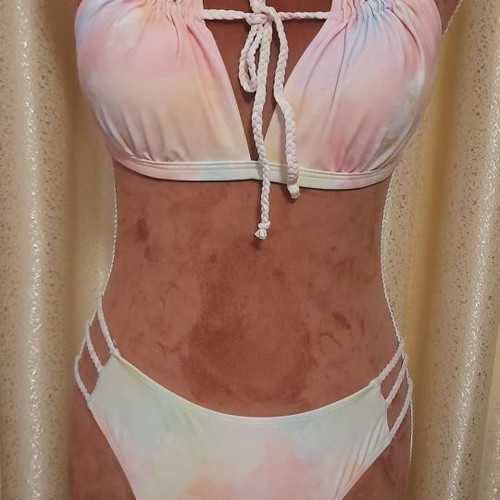 High-waisted bikini swimsuit like new, size M, multicolor