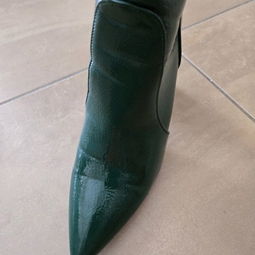 Green patent leather ankle boots like new, size 38