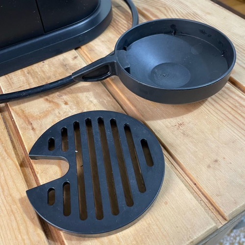 Nespresso Vertuo Next DeLonghi coffee maker used