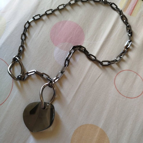 Necklace pendant with crystal like new, gray silver chain