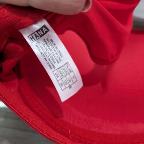 Bra Hanna red size 120E like new
