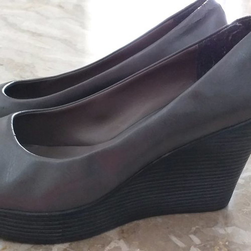 Shoes used, gray, size 38