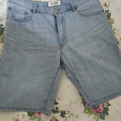 Pull & Bear light blue denim bermuda shorts used, size L