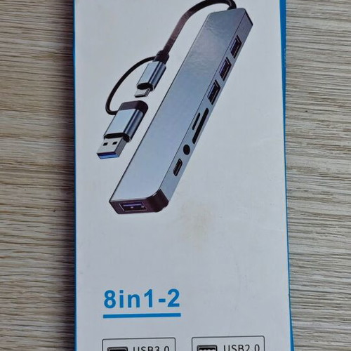 USB-C 8-in-1 Hub New Multifunctional Adapter with USB-A, SD/TF Reader, Audio Jack